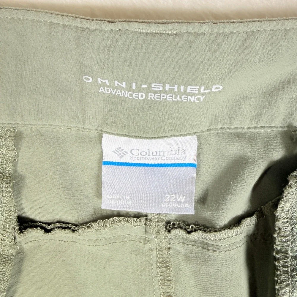 Columbia Mens Convertible Hiking Pants Zip Off Legs Khaki Size 22W Regular Green